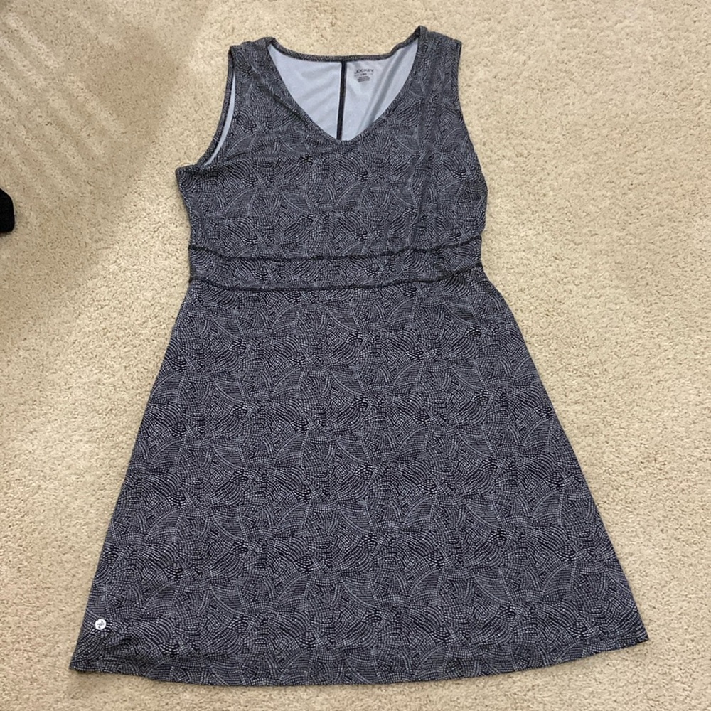 Women’s Jockey light weight dress. Size large